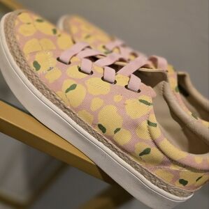 Spenco Floral Canvas Sneakers